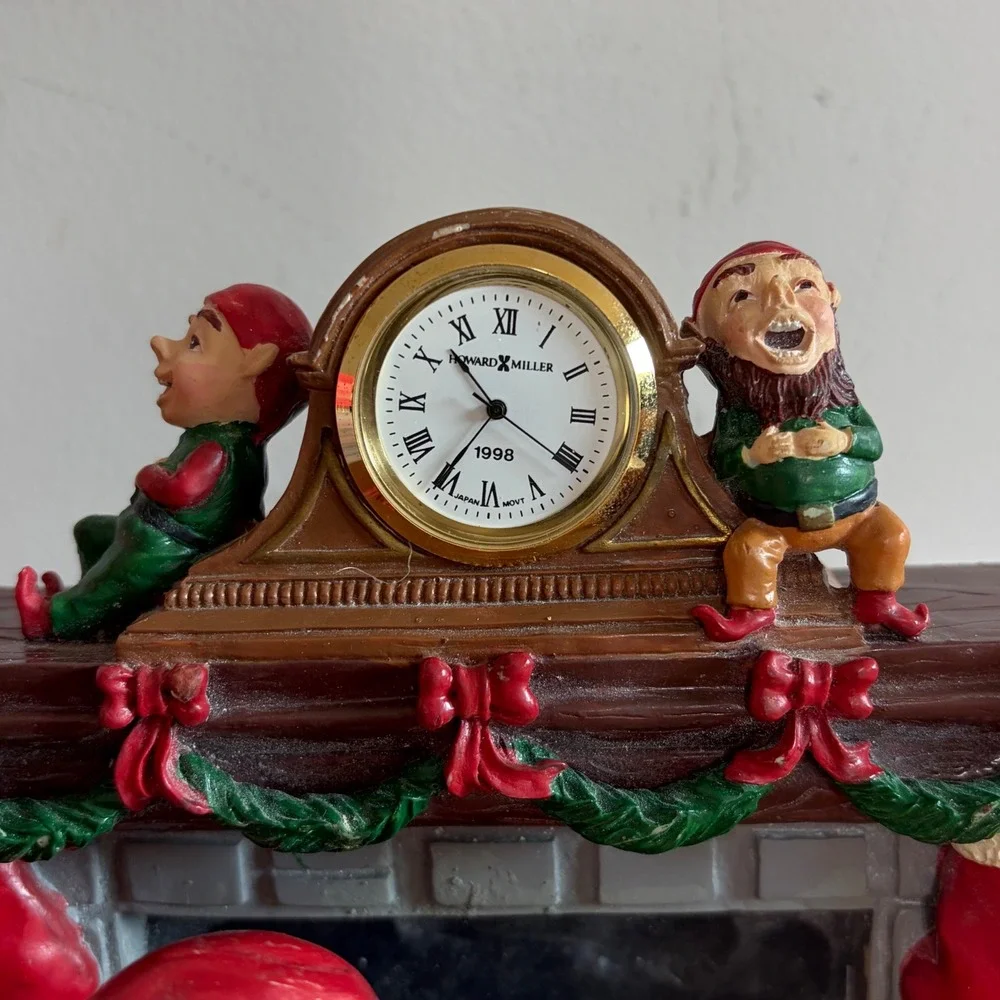 Howard Miller 1998 Limited Edition Christmas Clock Santa Down the Chimney